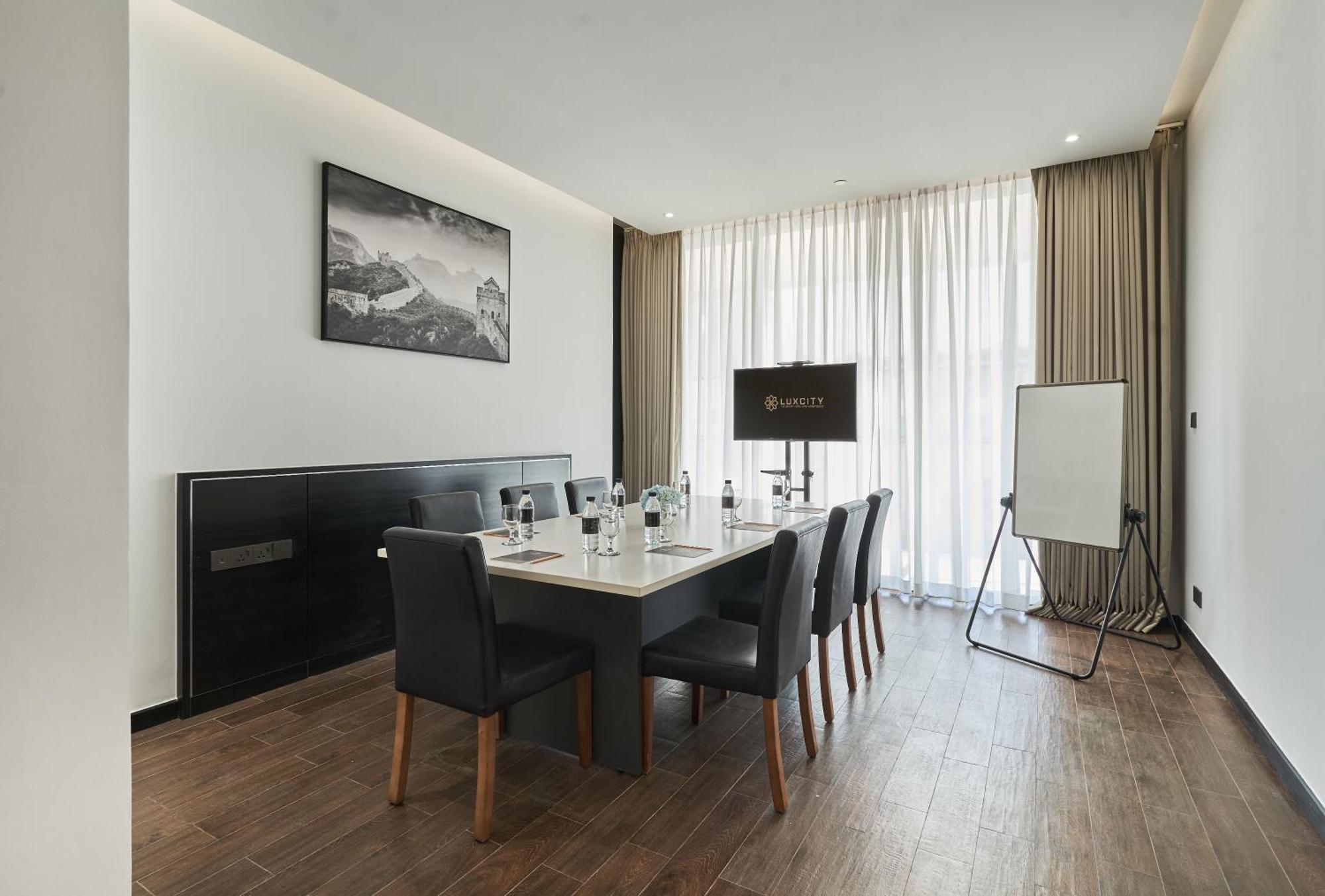 Luxcity Hotel & Apartment Phnom Penh Eksteriør bilde