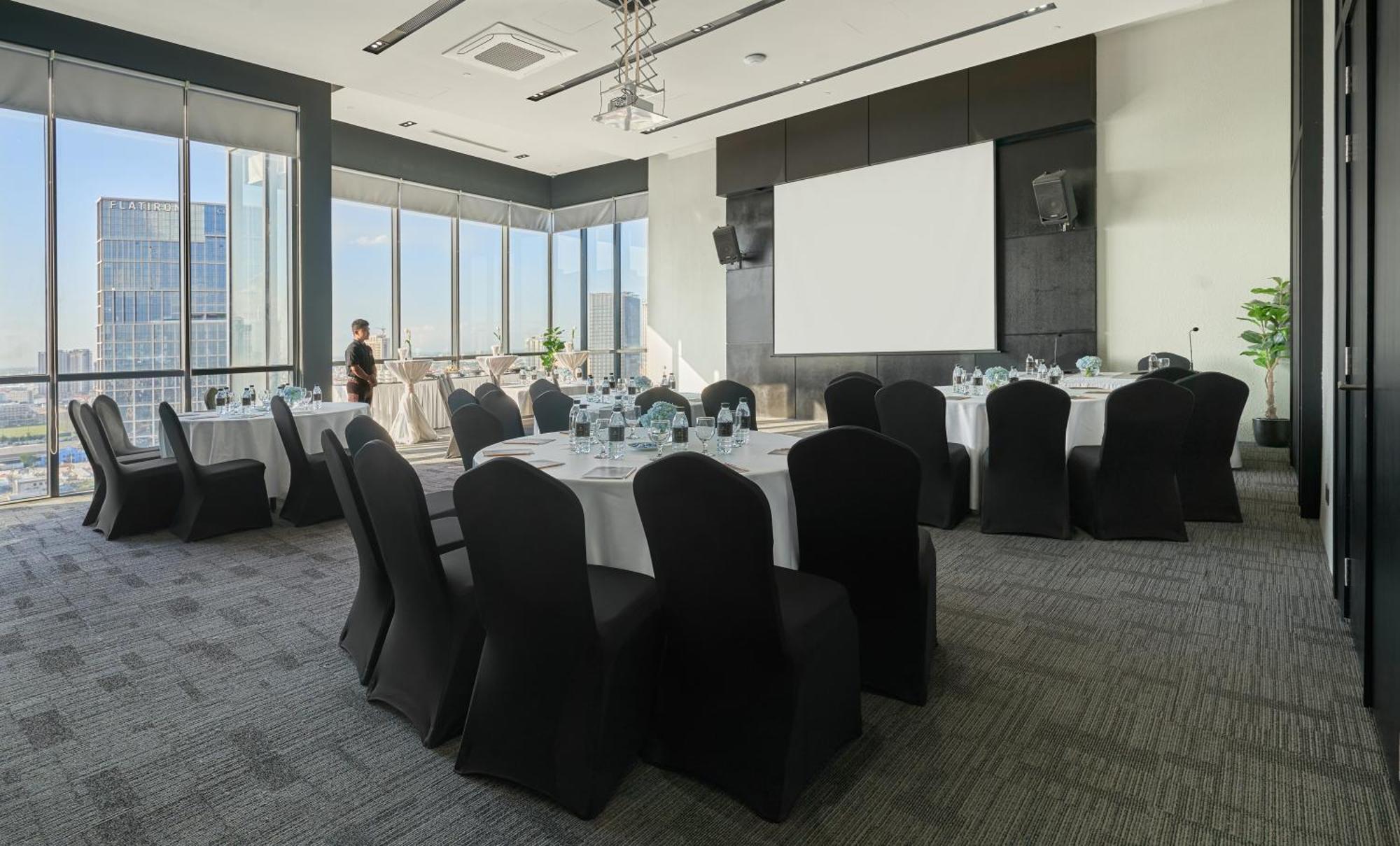 Luxcity Hotel & Apartment Phnom Penh Eksteriør bilde