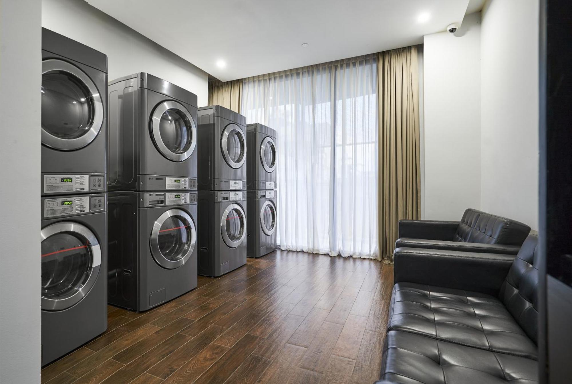 Luxcity Hotel & Apartment Phnom Penh Eksteriør bilde