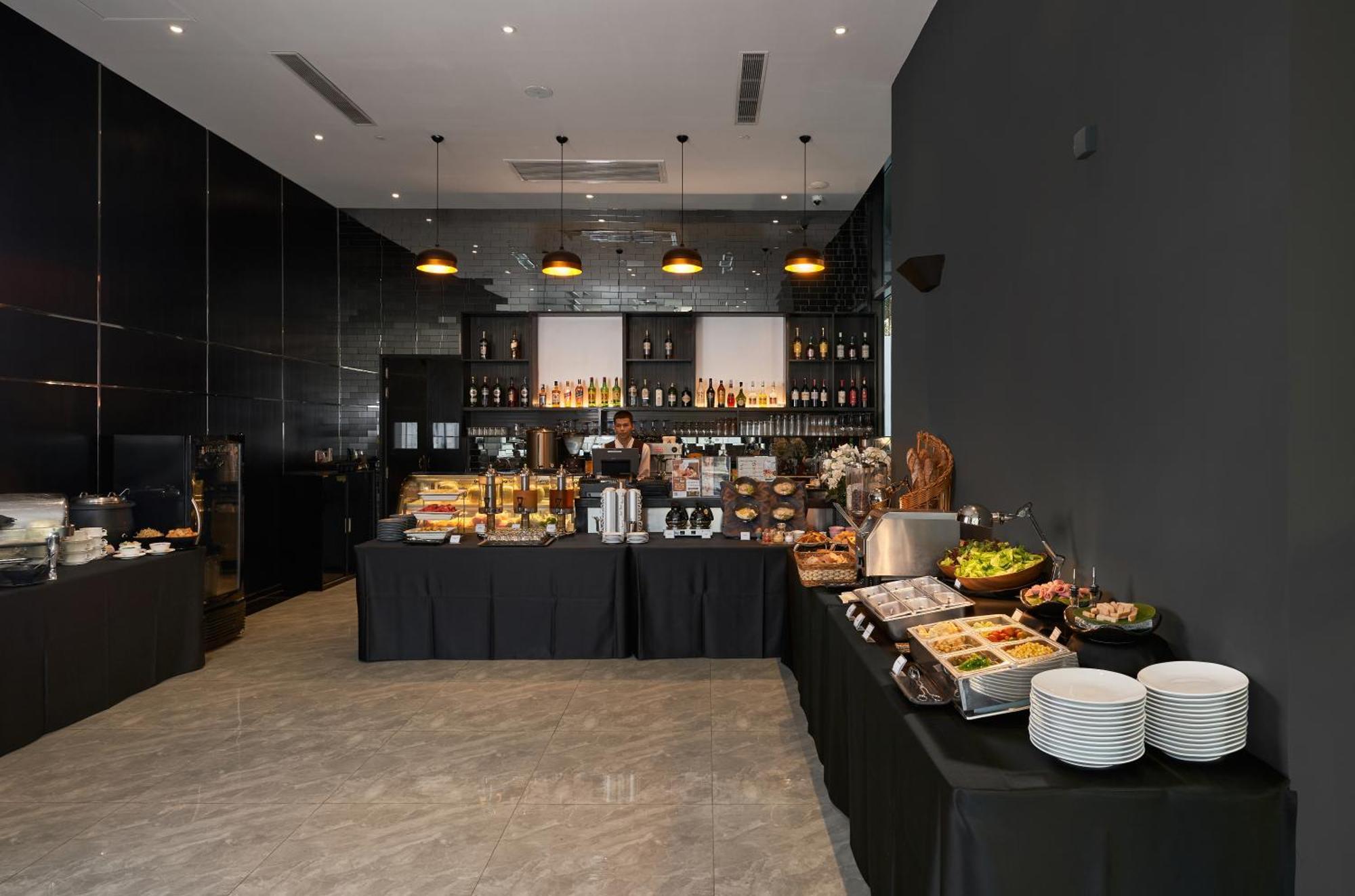 Luxcity Hotel & Apartment Phnom Penh Eksteriør bilde
